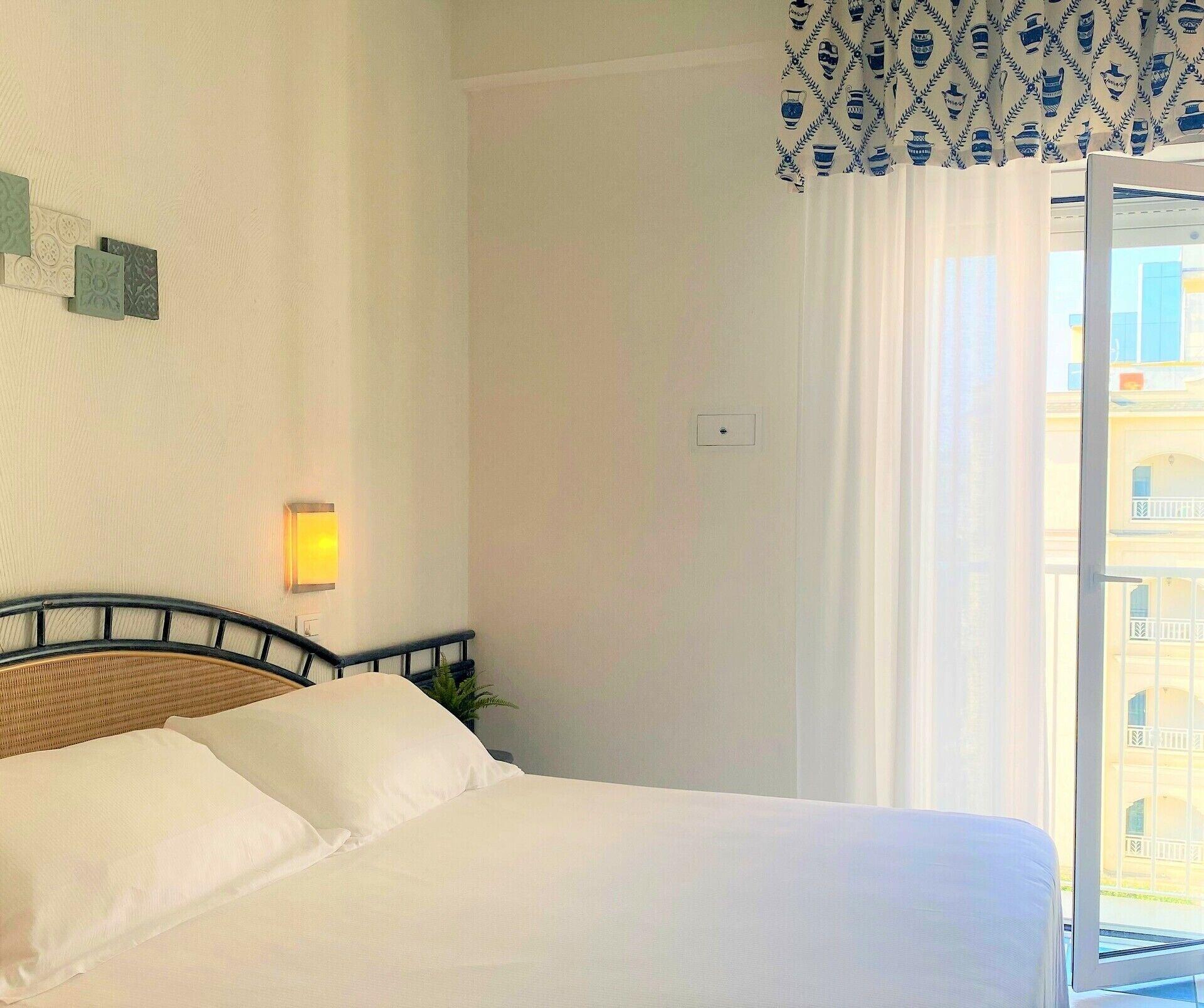 Luxor Beach Boutique Hotel Cattolica Exteriör bild